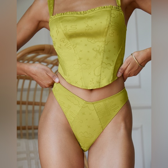 Heavenly Satin Lingerie Set - Picture 2 of 11